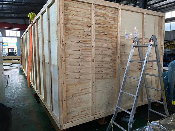 平和大型木包装箱出口的要求